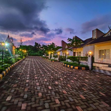 Pushpam Sanskruti Resort Karjat - A Pure Veg Resort Dhamni Екстериор снимка