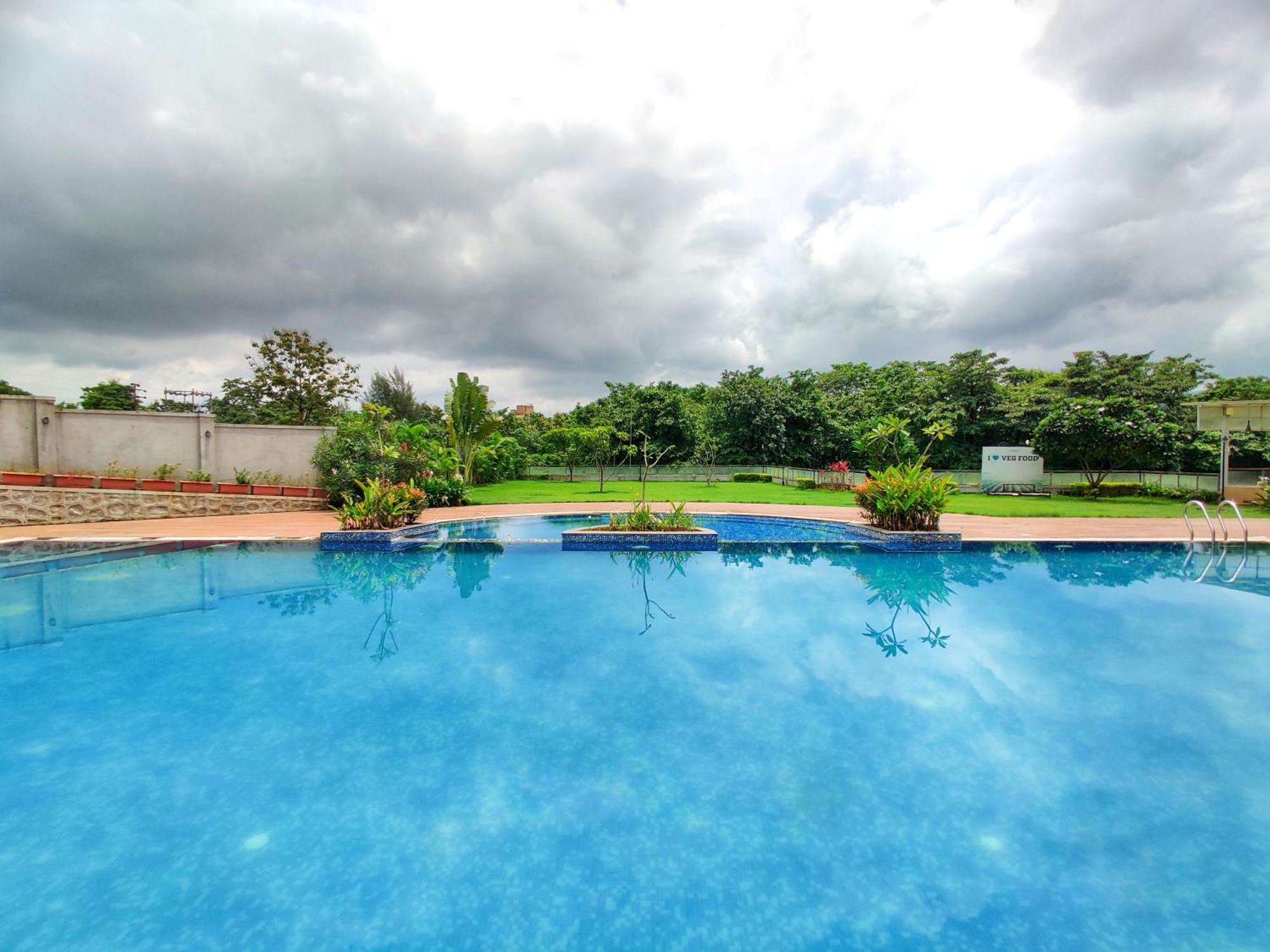 Pushpam Sanskruti Resort Karjat - A Pure Veg Resort Dhamni Екстериор снимка